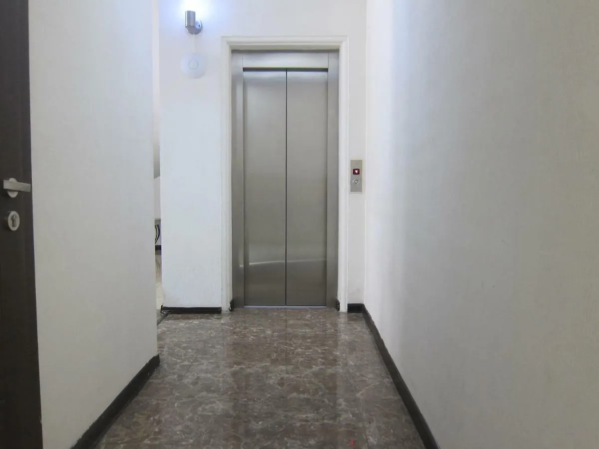 The One Boutique Otel Tiflis 4*,  Gürcistan