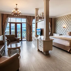 Otel The Admiral